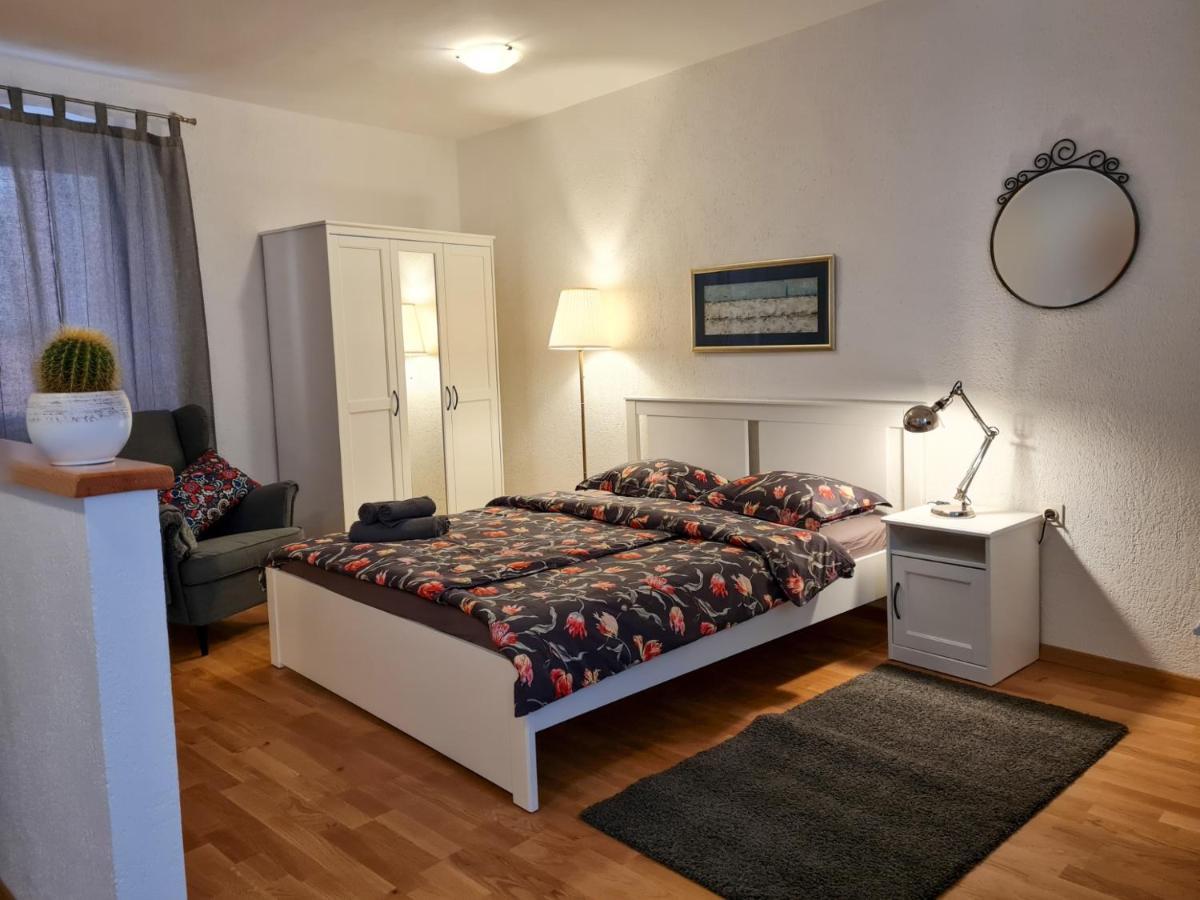 Old Town Apartments *